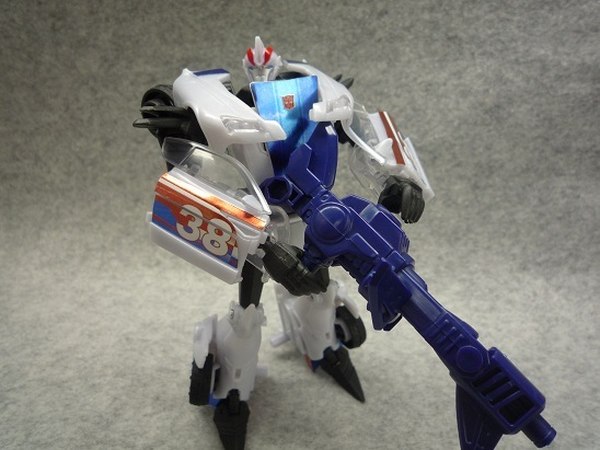 Transformers Prime AM 26 Smokescreen Out Of Box Images  (3 of 27)